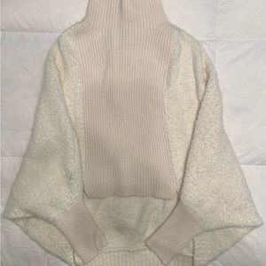 BCBGMAXAZRIA Wool Blend Chunky Turtleneck Sweater